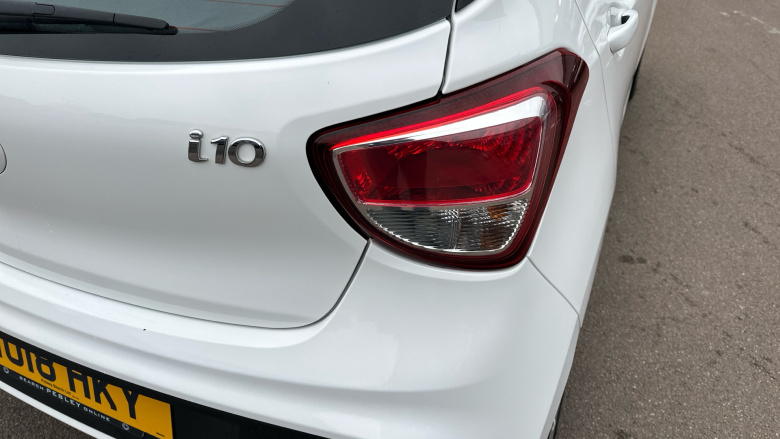 Hyundai i10 1.0 SE 5dr Petrol Hatchback